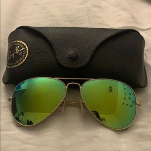 Ray-ban aviators sunglasses